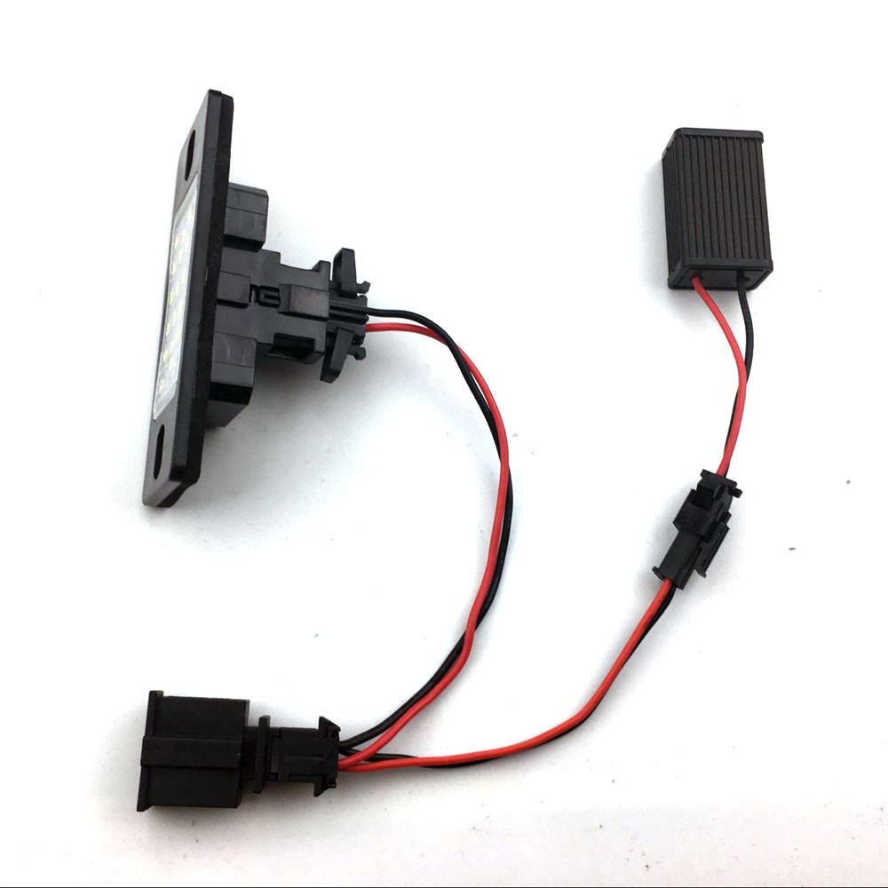 Licence Plate Light Lamp for VW Touareg Bora Golf 4 5 Passat Tiguan License Number Tag Light for Porsche